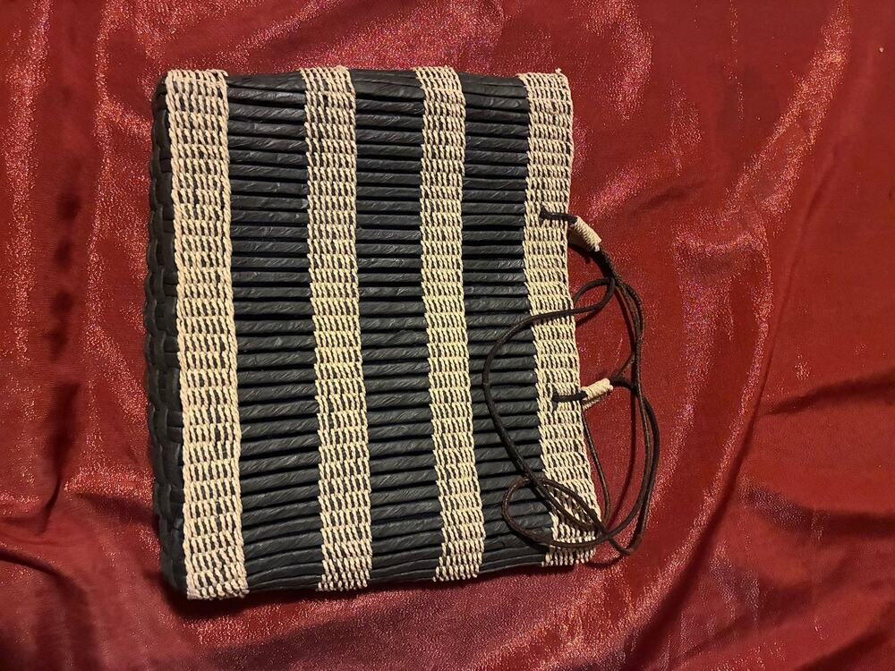 Liz Sport Bag Womens Black Beige Woven Straw Tote Handbag Lined Magnetic Snap